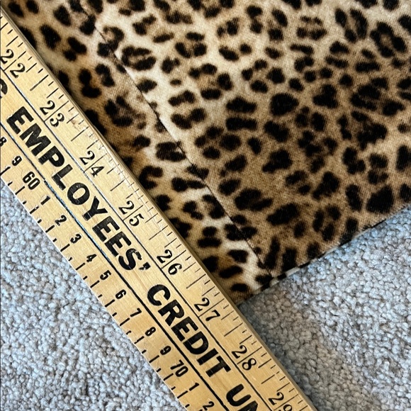 Frame Faithful Cropped Leopard Print Pant Size 4 - Picture 12 of 12